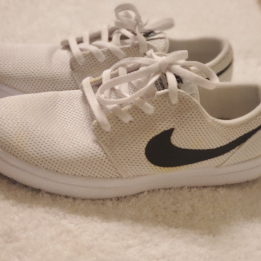 Nike SB Portmore Ultralight White Sneakers